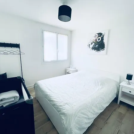 Apartment Grand T2 Au Rdc Hyper Centre Navette Et Sauna En Option