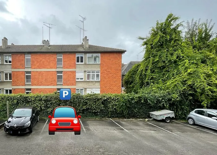 Apartment Grand T2 Au Rdc Hyper Centre Navette Et Sauna En Option