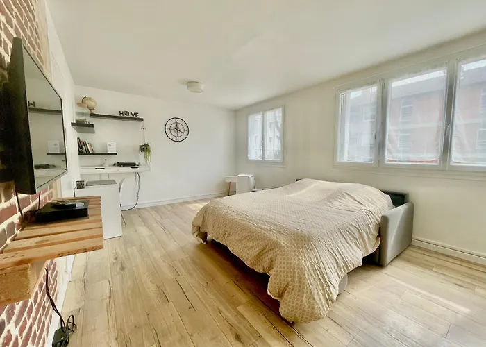 Grand T2 Au Rdc Hyper Centre Navette Et Sauna En Option Apartment Beauvais